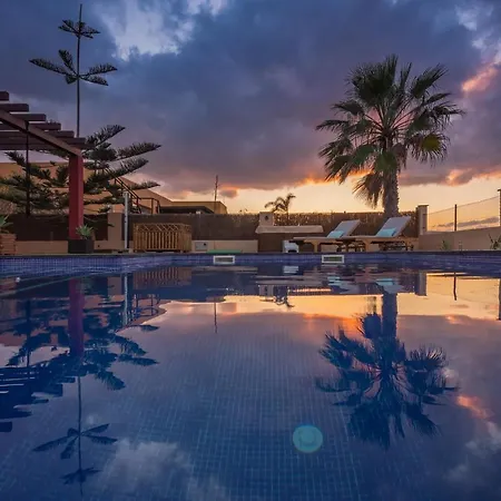 Villa Aura *